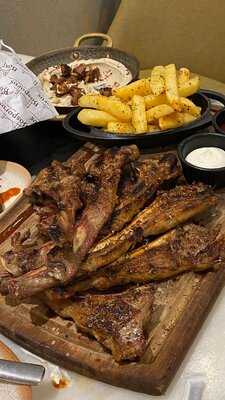 مطعم بسبورس دبي مول