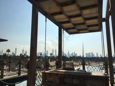 ‪train Beach Club‬