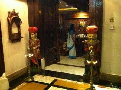 ‪dhow Ka Aangan‬