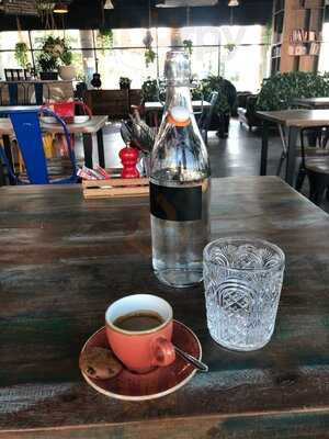 كوميونتي كافيه