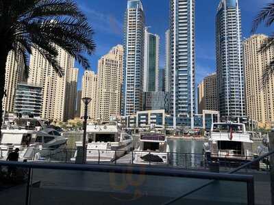 ‪eeten Urban Kitchen‬