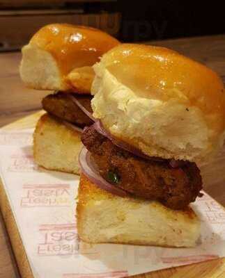 ‪pathil Restaurant‬