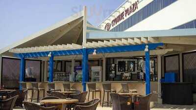 ‪hero's Pool Bar‬