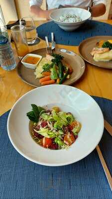 ‪the Falls Cafe‬