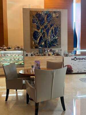 ‪the Falls Cafe‬