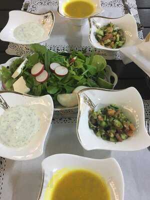 ‪bahar Naranj - Ristorante Caffeteria‬