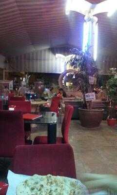 ‪bahar Naranj - Ristorante Caffeteria‬