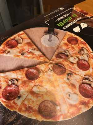 ‪zaata W Zeit - Motor City‬