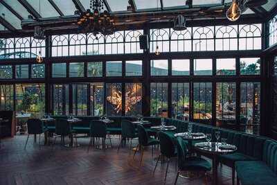 ‪glasshouse By Soho‬