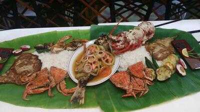 ‪bennys Cafe & Restaurant‬