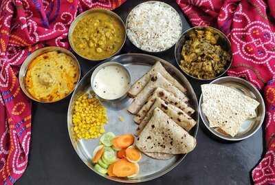 ‪shaandaar Restaurant & Sweets‬