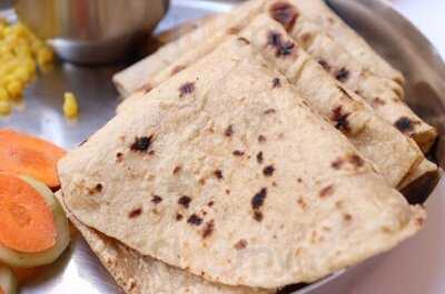 ‪shaandaar Restaurant & Sweets‬