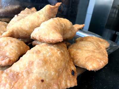 ‪moon Gate Cafeteria‬