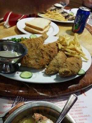 ‪golden Fork Restaurant‬