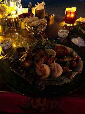 ‪dinning By Design‬