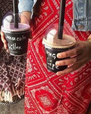 ‪shakeism Milkshakes‬