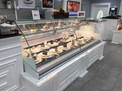 ‪white Ambient Restaurant‬