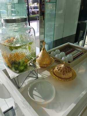 ‪munch & Crunch‬