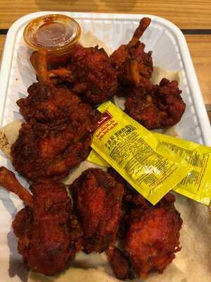 ‪golden Fingers Restaurant‬