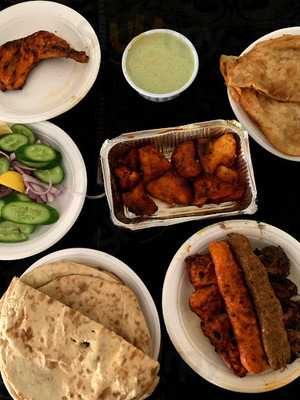 ‪chicken Tikka Inn‬