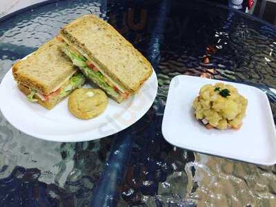 ‪cookies And More‬