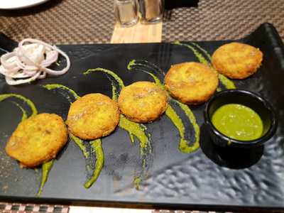 ‪london Crown Coffee Shop‬