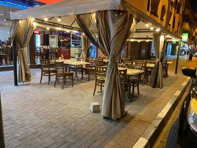 ‪chicken Tikka Inn‬