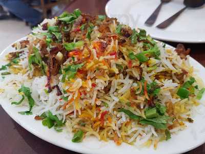 ‪chicken Tikka Inn‬