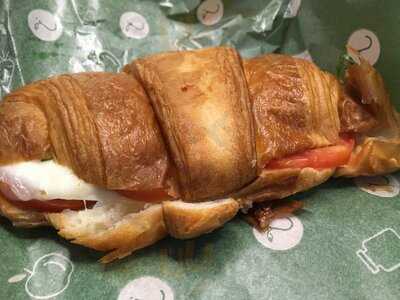 ‪treehouse Juicery‬