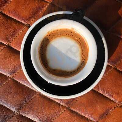 ‪pdl Coffee Co. & Barbershop‬