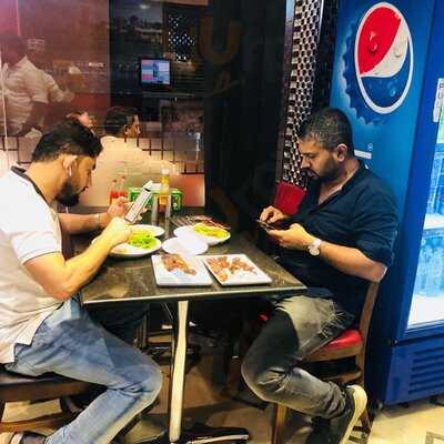 مطعم ممباى حاجي علي