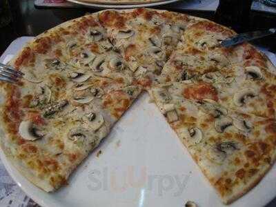 ‪le Parisien Restaurant & Cafe‬