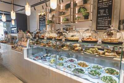 ‪common Grounds Difc‬