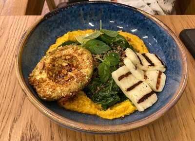 ‪common Grounds Difc‬