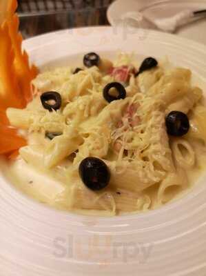 ‪qush Restaurant & Cafe‬