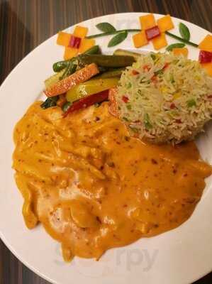 ‪qush Restaurant & Cafe‬