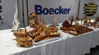 ‪the Coffee Bean & Tea Leaf‬