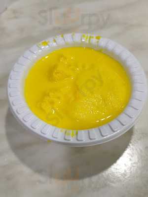 ‪bombay Sweets & Bakery‬