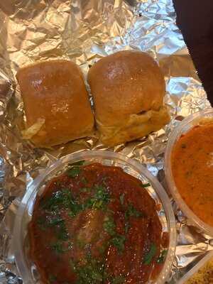 ‪the Desi Circle‬