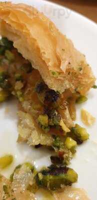 ‪al Areesh Club‬