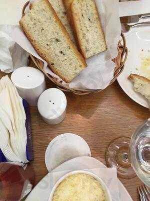 ‪biella Caffe Pizzeria Ristorante‬