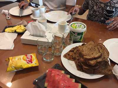 ‪make Business Hub‬