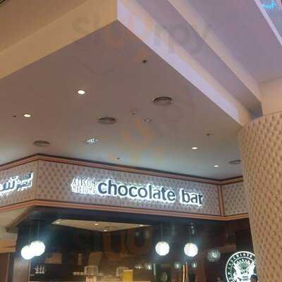 ‪alison Nelson's Chocolate Bar‬