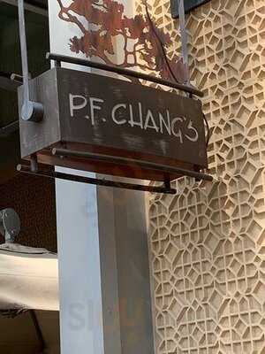 ‪p.f. Chang's‬