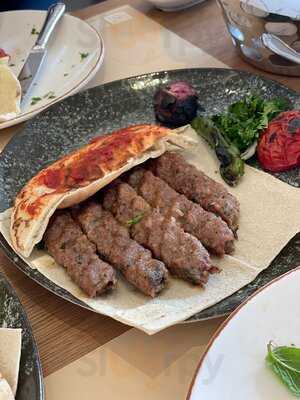 ‪al Hallab Restaurant & Sweets‬