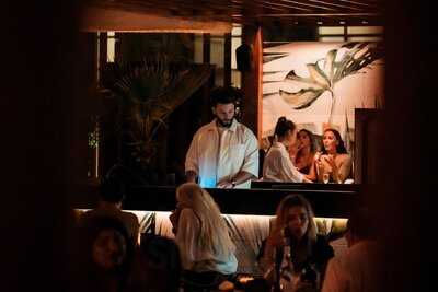 ‪flair5 Lounge & Dining‬