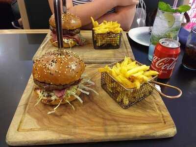 ‪the Grill Shack‬