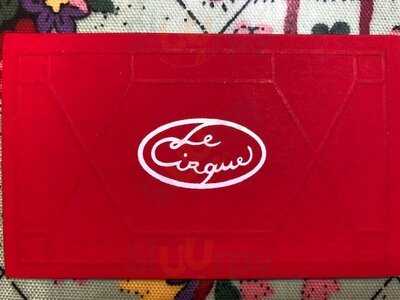 ‪le Cirque‬