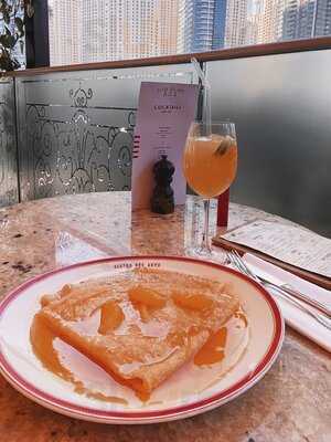 ‪bistro Des Arts‬