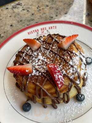 ‪bistro Des Arts‬